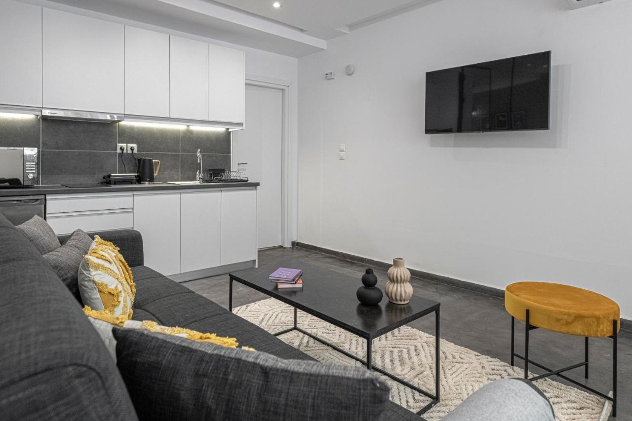אתונה Phaedrus Living: City Center Luxury Flat Loukianou מראה חיצוני תמונה